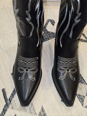 NIB Top Moda Willa-32 Bow Cowgirl Western Boots | Black | Size 7 boutique